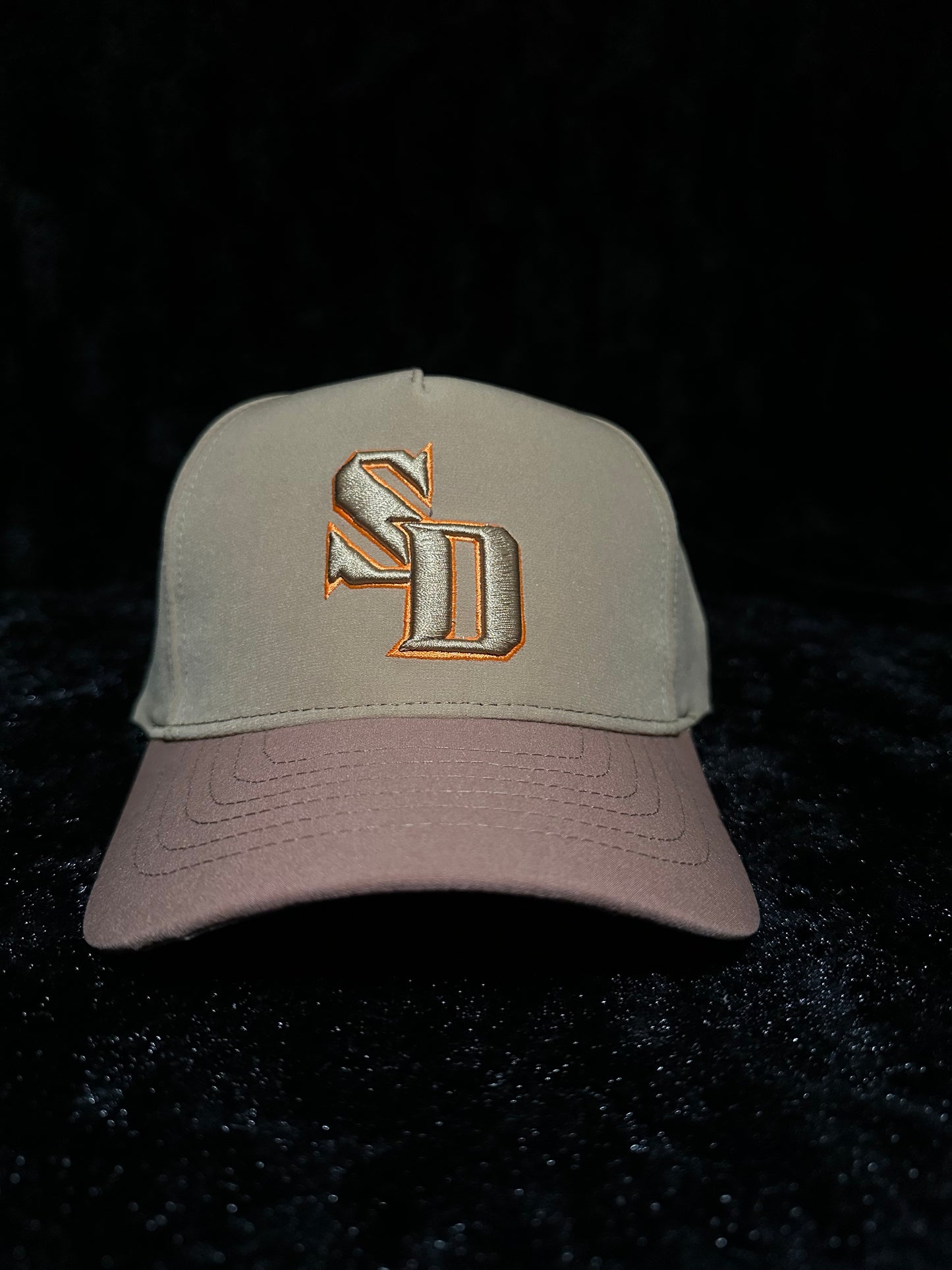 SD (Light brown w Brown)